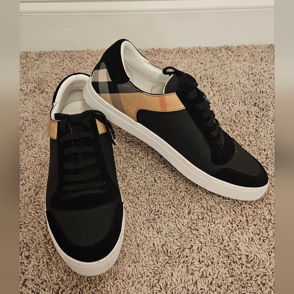 Burberry Black and Tan Men's Sneakers - Picture 2 of 6